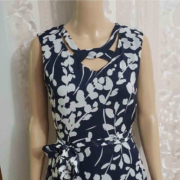 R&K Floral Belt Maxi Dress - Picture 2 of 6